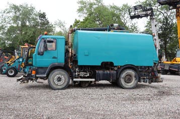 Veiling: Straatveegmachine MAN VIAJET 7 R/HS Diesel 2005, Ophalen