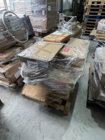 Pallet 21 met een Partij Retourgoederen Voor €150, Ophalen of Verzenden, Overige categorieën