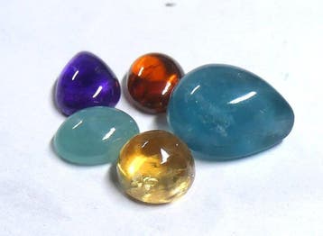 Set van zeldzame cabochons, 100% natuurlijk. Cabochon- 6.53