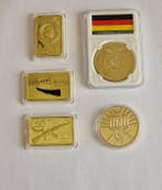Collectie van memorabilia - Historische thematische
