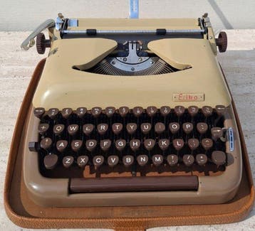 Erika 10 - Typemachine - 1950-1960
