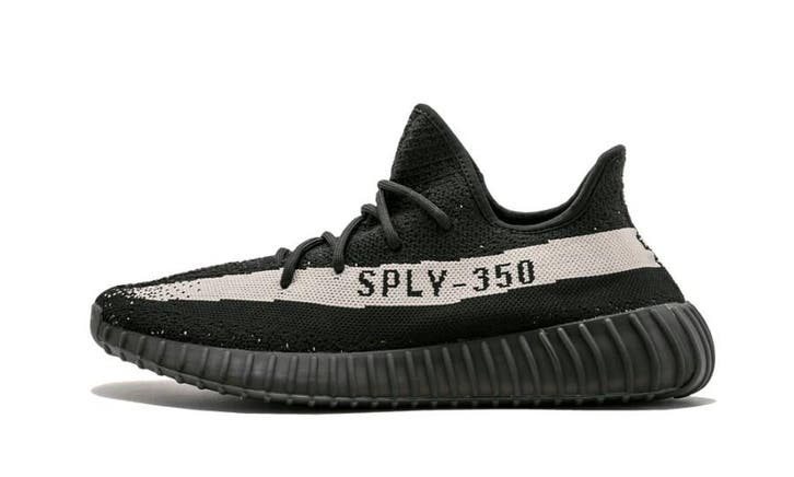 Yeezy Boost 350 V2 Core Black White, Kleding | Heren, Schoenen