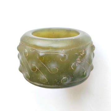 Oud-West-Aziatisch Groene hardsteen (jade?) Bulbous Decor
