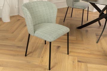 Design stoel LYON groen-roze geruite bouclé zwarte metalen, Huis en Inrichting, Stoelen, Ophalen of Verzenden, Nieuw