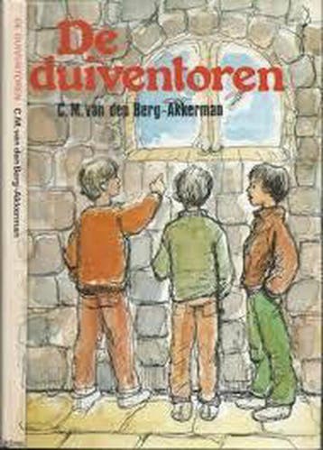 Duiventoren 9789026645396 Berg Akkerman, Boeken, Verzenden, Gelezen, Berg Akkerman