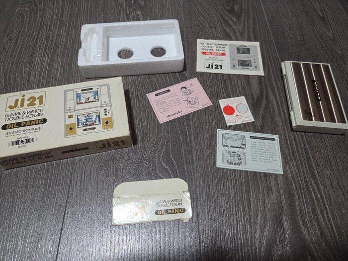 Nintendo - Game & Watch - Oil Panic - Handheld gaming, Spelcomputers en Games, Spelcomputers | Overige Accessoires