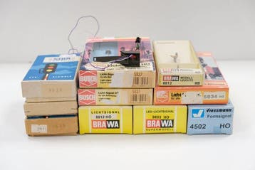 Piko, Busch, Brawa, Viessmann H0 - 8812, 8833, 4502 5827,, Nieuw