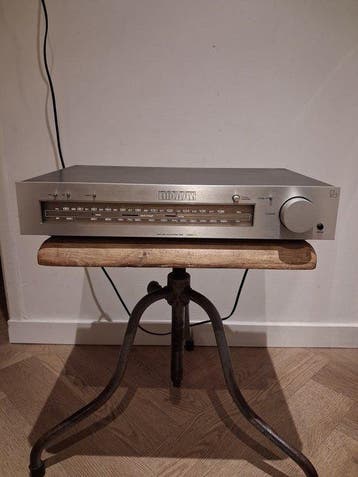 Luxman - T-2 Tuner, Nieuw