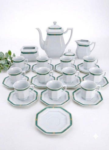 Limoges - Koffie- en theeservies (26) - Porselein - Medard