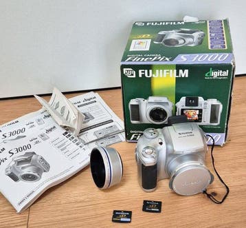 Fujifilm FinePix S3000 zoom Digitale camera, Nieuw