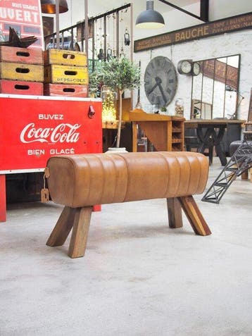 Handcrafted Gym Pommel Horse bench - Cognac Brown - 88 cm