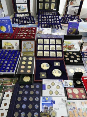 Europa. Collection of coins/banknote/medals/euro inkl. pp