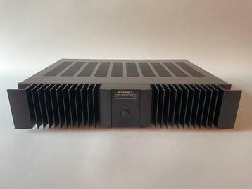 Rotel - RB-1050 Solid state eindversterker, Audio, Tv en Foto, Radio's, Nieuw