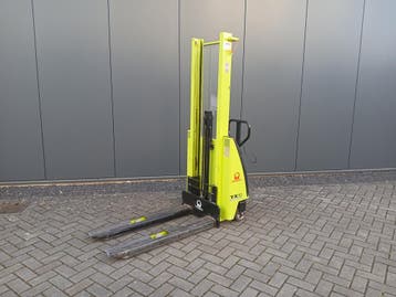 Pramac semi elektrische stapelaar, Zakelijke goederen, Machines en Bouw | Heftrucks en Intern transport, Tot 1000 kg, Elektrisch