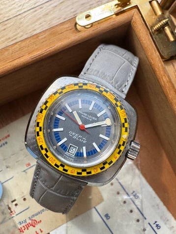 Favre-Leuba - Deep blue - yellow roulette bezel Grey / blue, Nieuw