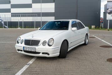 Mercedes-Benz - E55 AMG - 2000