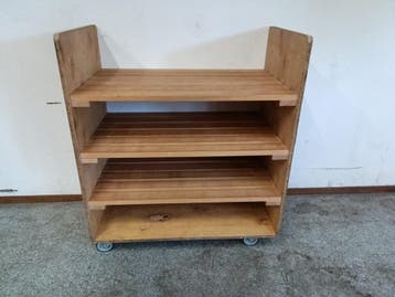 Presentatiekar – B80 x D45 x H92 cm, Gebruikt