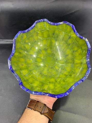 Serpentin met lapis lazuli mozaïek op metaal Kom - Hoogte:, Verzamelen, Mineralen en Fossielen