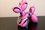 RichART - Balloon Dog rose / noir / blanc en version Chanel