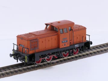 Schaal H0 Piko 190/25 diesel locomotief BR 106 van de DR..., Gebruikt, Gelijkstroom, Locomotief, Piko