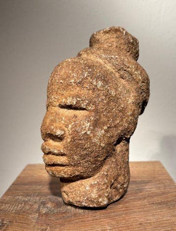 Nkissi stone - Sierra Leone