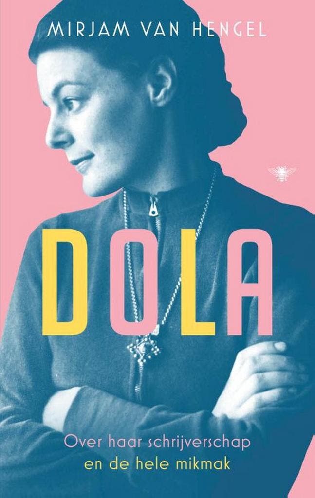 Dola - Mirjam van Hengel 9789403150611, Boeken, Romans, Zo goed als nieuw, Verzenden