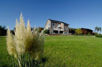 Durbuy vakantiehuis 18 pers, jacuzzi, sauna, speeltuig, Groepsaccommodatie, Landelijk, Ardennen of Luxemburg, Landhuis of Villa