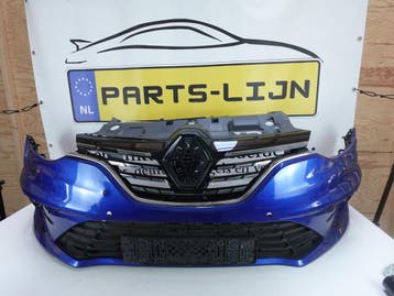 Gebruikte voorbumper (compleet met grille, logo-steun en ond, Ophalen of Verzenden, Nieuw