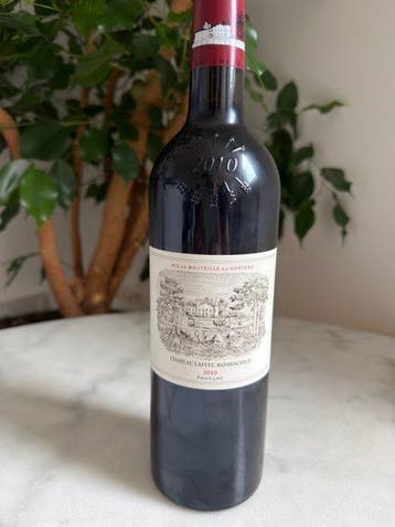 2010 Chateau Lafite Rothschild - Pauillac 1er Grand Cru, Nieuw