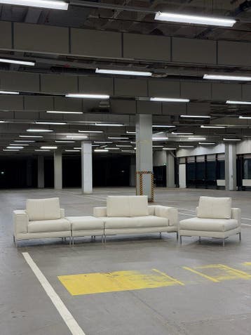 Design on Stock Aikon Lounge | NIEUWSTAAT + Garantie, Huis en Inrichting, Banken | Bankstellen, 250 tot 300 cm, Ophalen of Verzenden