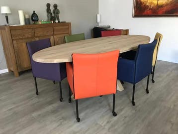 Set van 6 leren kuip eetkamerstoelen in verschillende, Ophalen of Verzenden, Nieuw, Leer