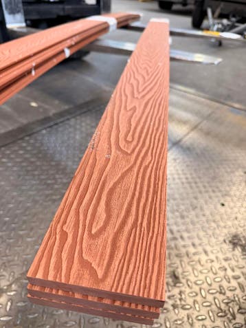 Composiet profielen houtlook 290 cm – roodbruin €8,95 ex p/s, Minder dan 25 mm, Nieuw, 250 tot 300 cm, Plank