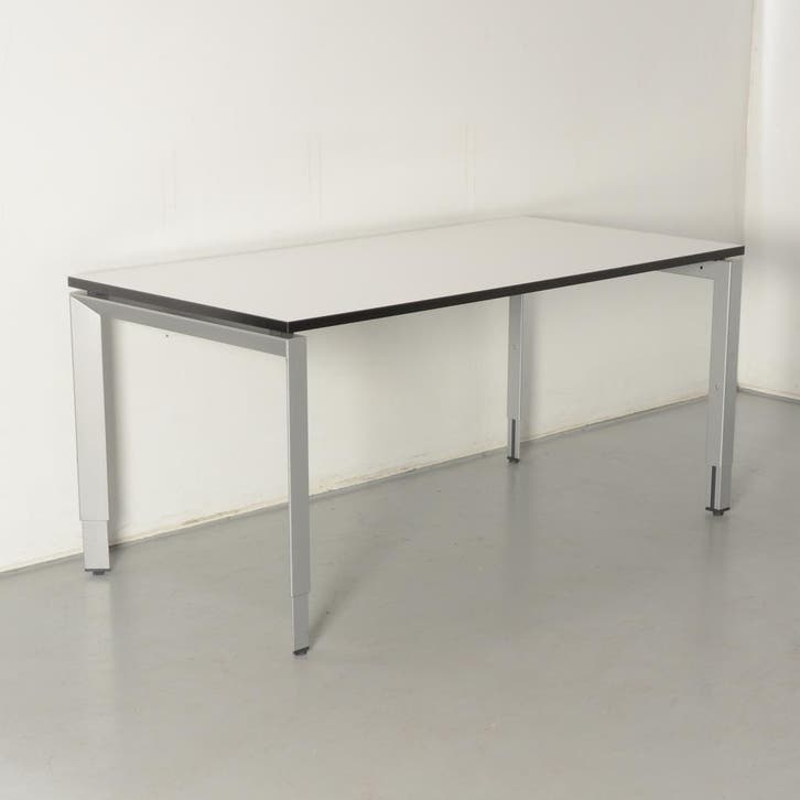 Steelcase bureau, wit blad, 160 x 80 cm, hoogte instelbaar, Huis en Inrichting, Bureaus, Ophalen of Verzenden
