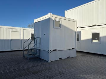 HUUR Toilet unit met septic tank en trap, Ophalen of Verzenden