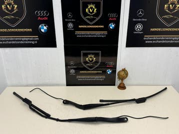 Tesla Model 3 4x4 Dual ruitenwisser arm set rechts en links, Gebruikt