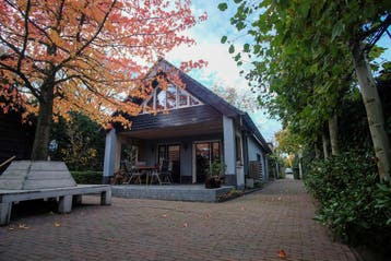 Woonhuis met 4 kamers in Veldhoven, Huizen en Kamers, Veldhoven, Overige soorten, Direct bij eigenaar
