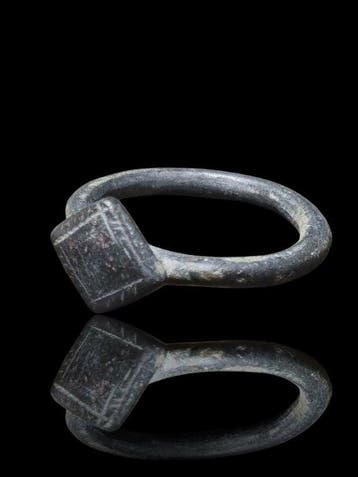 Viking periode Brons, Rare & Interesting Star Seal Ring