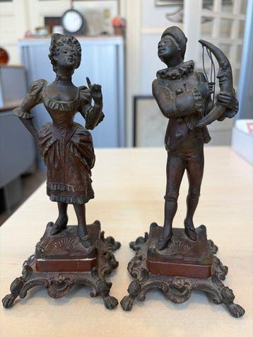 Beeldje - Harlekijn en dame op sokkel (2) - Metaal, Brons,