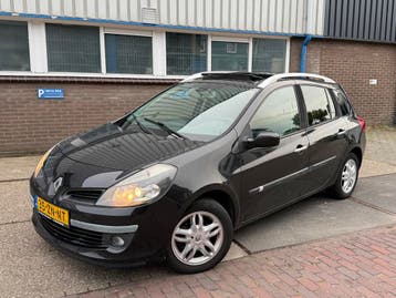 Renault Clio 1.2TCE PANO/NAP/ESTATE/CRUISE/AIRCO CLIMATE/, Auto's, Zwart, Leder en Stof, Zwart, Origineel Nederlands
