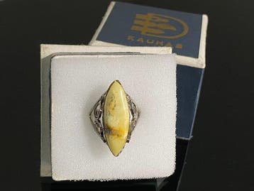 Oud & Authentiek - Litouws Baltisch Amber Filigreenring -