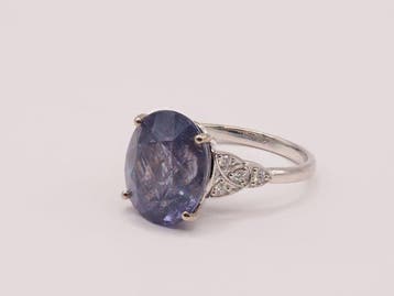 Ring - 18 karaat Witgoud - 10.67ct. tw. Saffier - Diamant -, Sieraden, Tassen en Uiterlijk, Nieuw