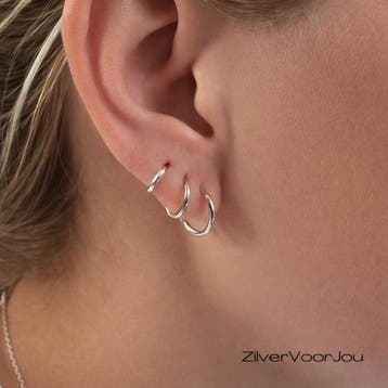 Zilveren huggie hoops 1.5 mm breed verschillende maten, Verzenden, Nieuw, Zilver