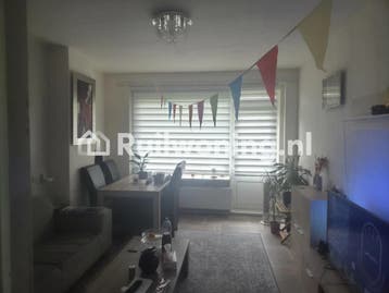 Flat in Rotterdam, Hoogvliet: 3 kamers, €650