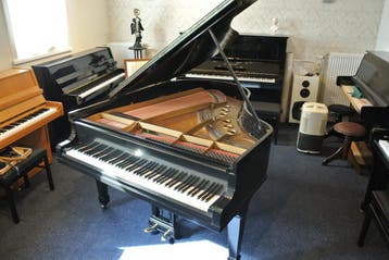 Steinway vleugel type M 1.70 bij Veenstra Rheden., Muziek en Instrumenten, Piano's, Gebruikt, Zwart, Vleugel