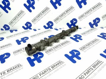 Common rail A 651 070 0700, Ophalen of Verzenden, Gebruikt, Mercedes-Benz