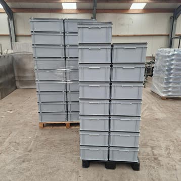 Stapelbak met deksel, 600x400x22 mm, euronorm, grijs pp,, Gebruikt, 40 tot 60 cm, 50 tot 75 cm, Ophalen of Verzenden