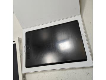 Wacom Intuos Pro L South - Tekentablet - 8192 drukniveaus -, Verzenden, Zo goed als nieuw