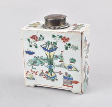 Theekistje / doosje - Een grote Chinese Famille Verte