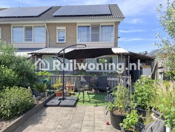 Cranendonck: Comfortabel hoekhuis met 5 kamers (Maarheeze)