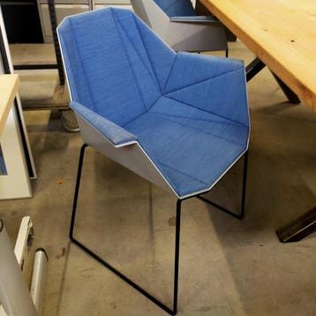 Brother and Sons Alumni Sledge design stoel - blauwe stof /, Ophalen of Verzenden, Nieuw